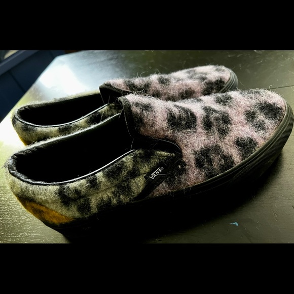 COPY - Van’s, purple, grey, blk & orange cheetah print, Rare, M 7.5, W 9, EUR 4… - Picture 2 of 5